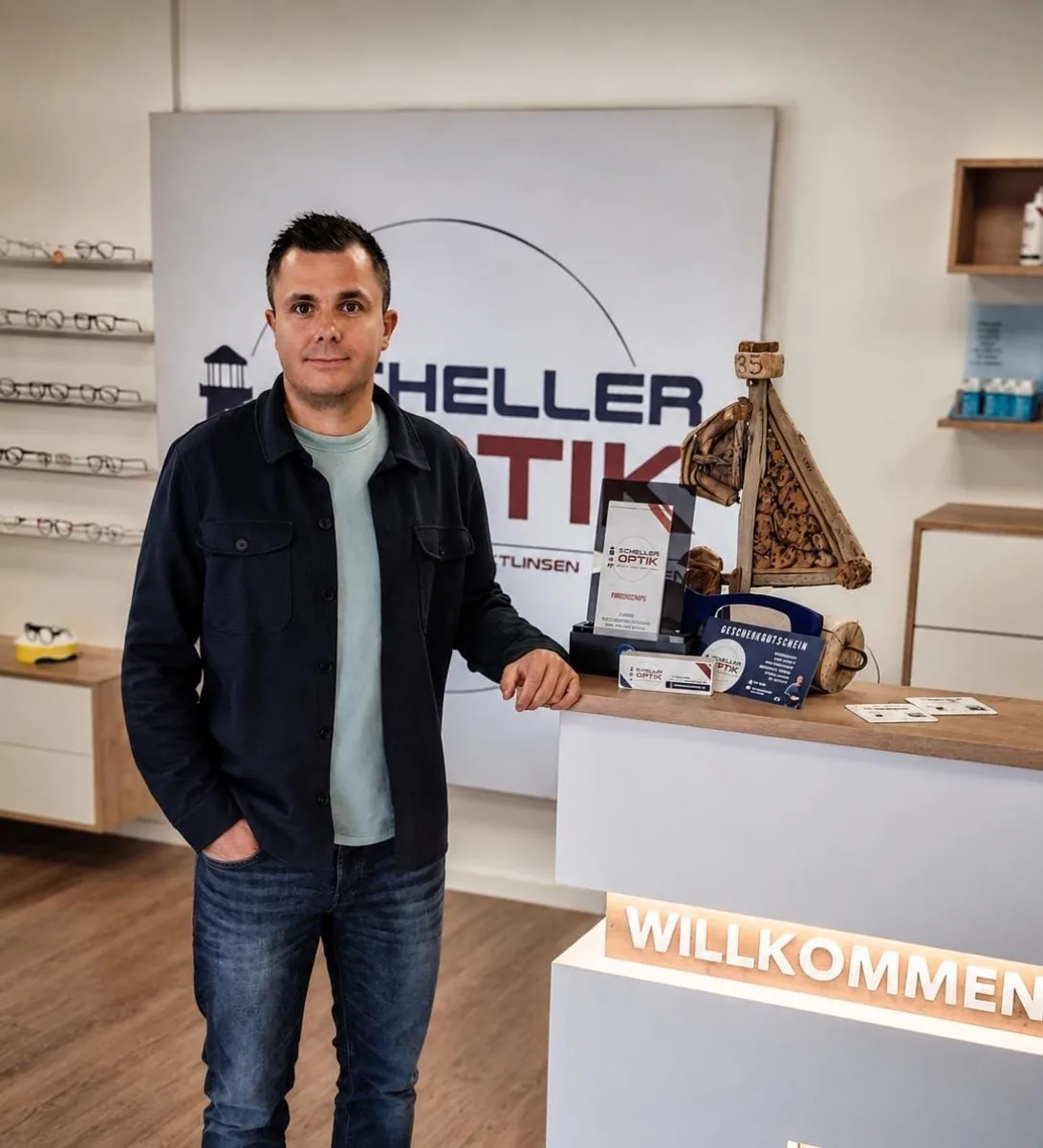Philipp Scheller, Augenoptikermeister und Inhaber bei Scheller Optik